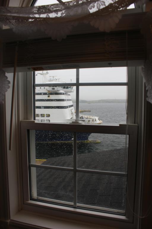Starboard Side Guest House Channel-Port aux Basques Kültér fotó